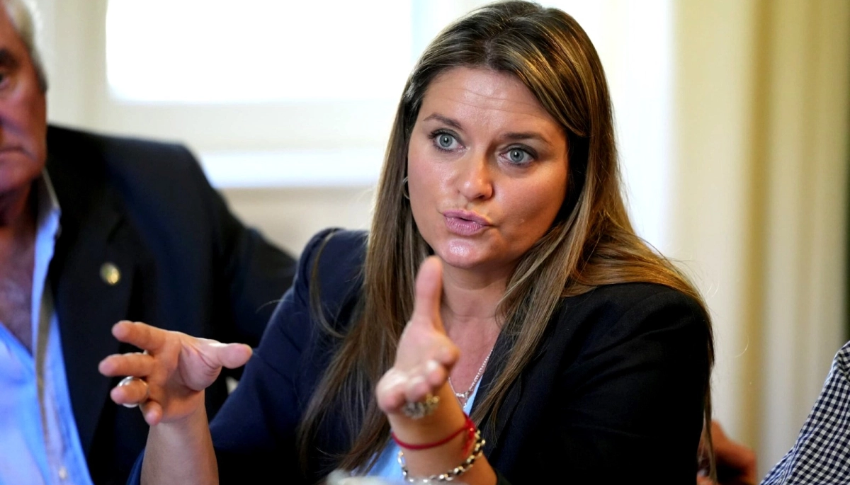 Desde la UCR, senadora se posiciona a favor de eliminar “muchas” tasas en los municipios bonaerenses