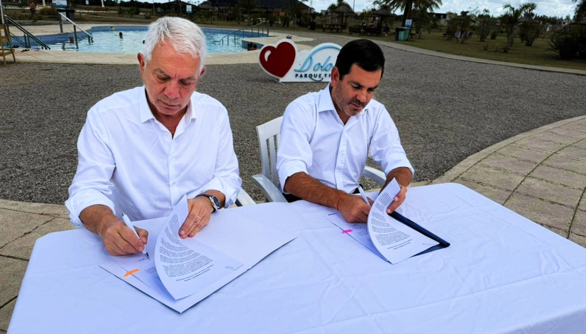 La Plata y Dolores acordaron impulsar el turismo social con propuestas educativas conjuntas