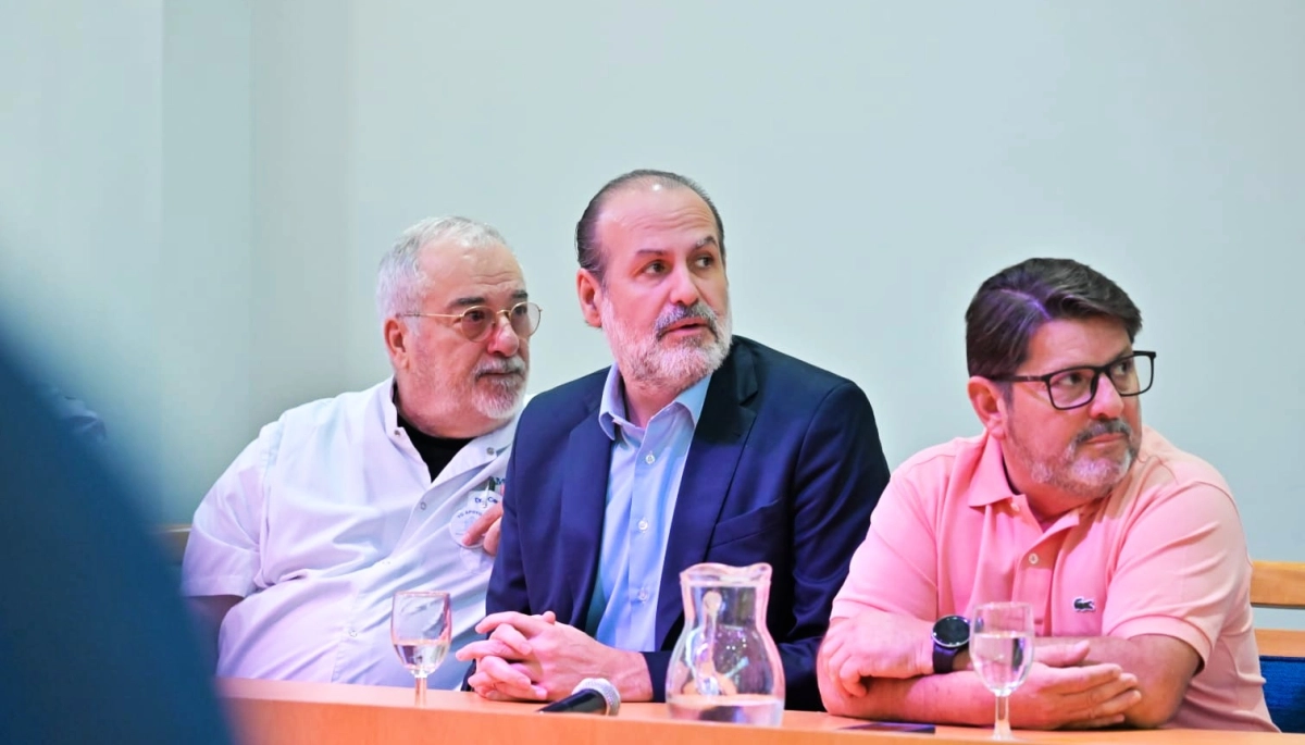 Susbielles rebautizó la Escuela de Enfermería del Hospital Municipal de Bahía Blanca como “Elisabeth Agüero”