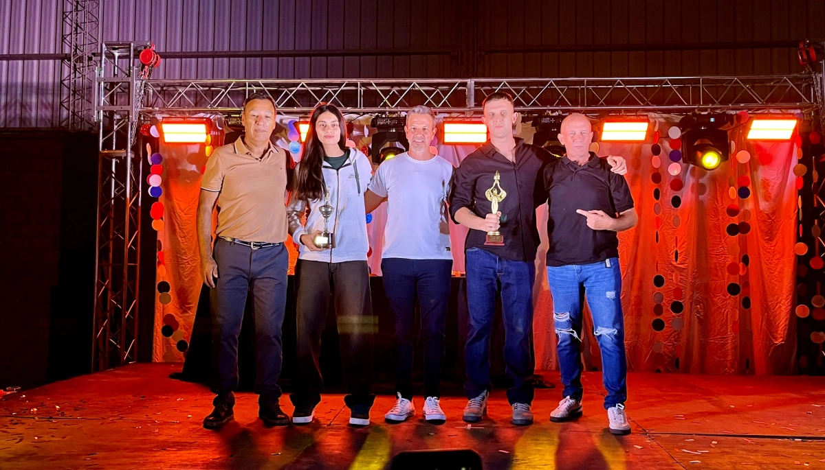 El municipio de Roque Pérez premió a sus deportistas en la Fiesta Ricardo Villa 2025