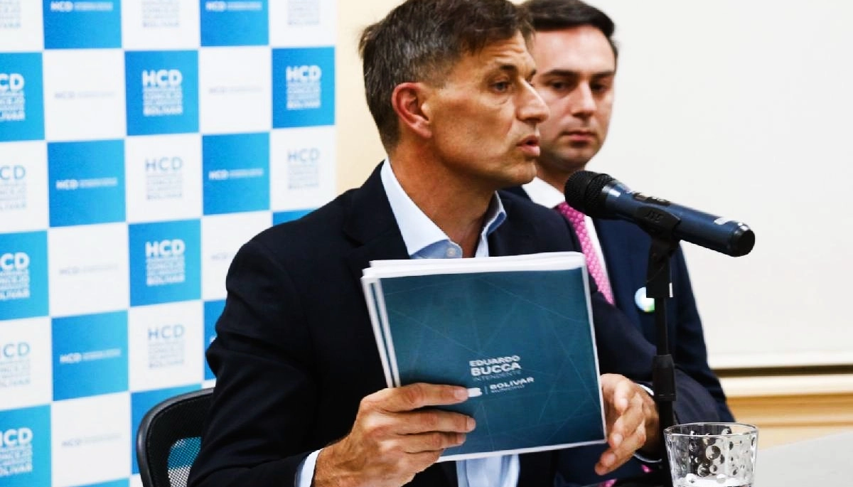 Bucca encabezó la Apertura de Sesiones en Bolívar y fijó ejes de gestión con foco en desarrollo y participación