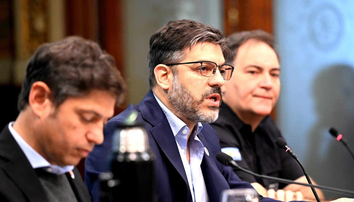 Bianco redobló la apuesta y apoyó la promesa de Kicillof para los intendentes