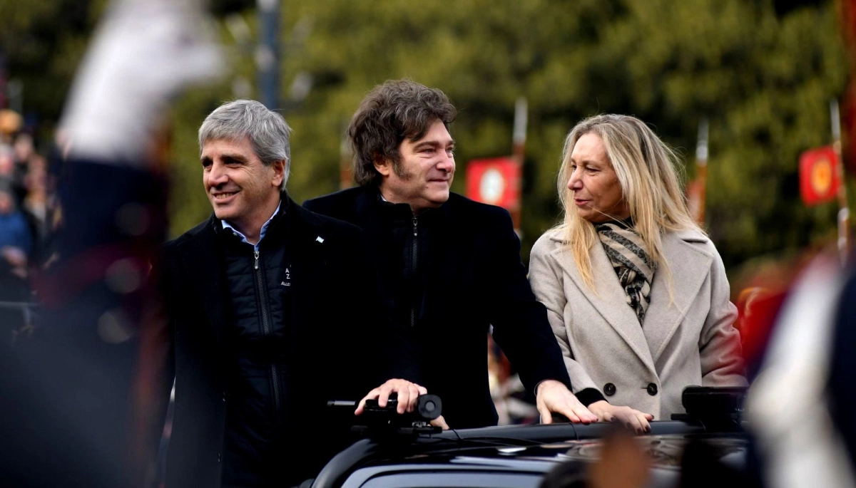 Con chicanas incluidas: “Toto” Caputo salió a contradecir a Kicillof por el fallo de YPF