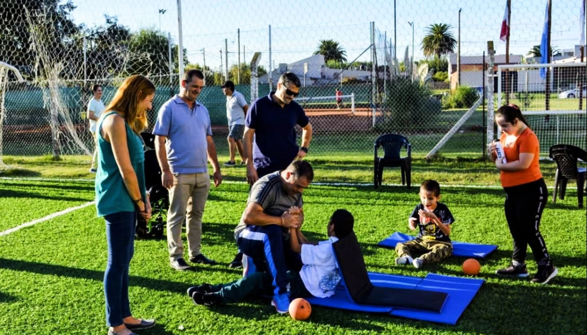 Egüen inauguró la nueva Escuela Municipal de Deportes Adaptados en Norberto de la Riestra