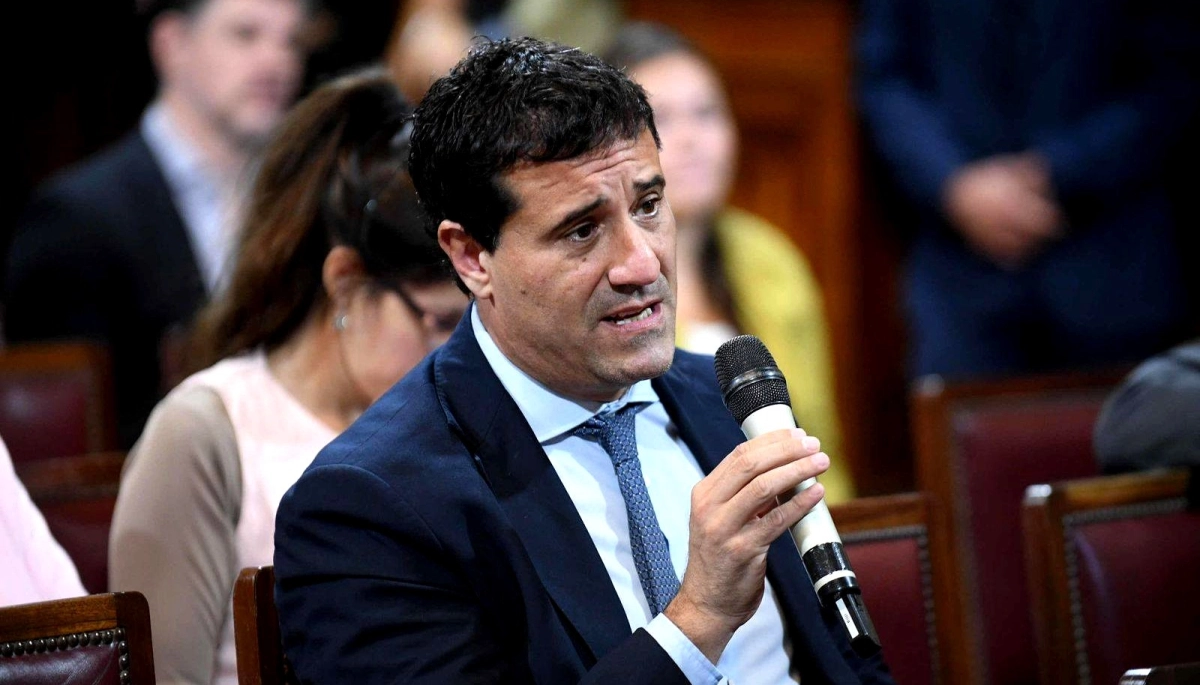 Abad confronta con Milei sobre el futuro de los hoteles de Chapadmalal que quieren concesionar