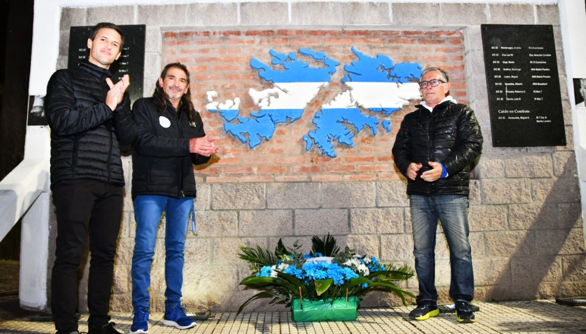 2 de abril: San Vicente llevó a cabo una vigilia en homenaje a los Héroes de Malvinas