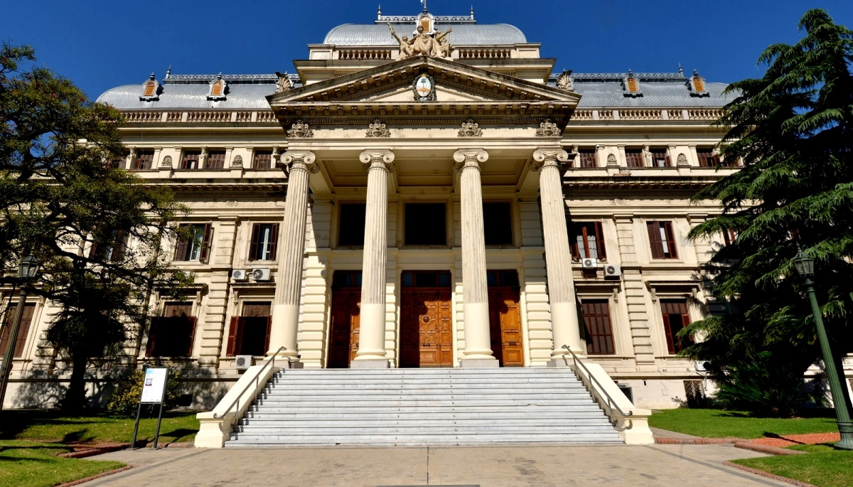 Objetivo Reforma Política: la pelea silenciosa entre Kicillof, Máximo Kirchner y Milei en la Legislatura