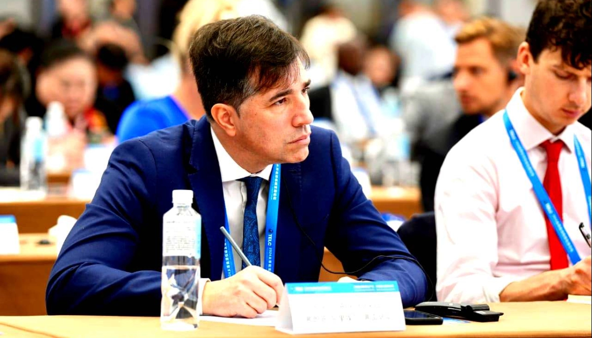 Con un mensaje a la interna, intendente radical se postuló como candidato a gobernador bonaerense