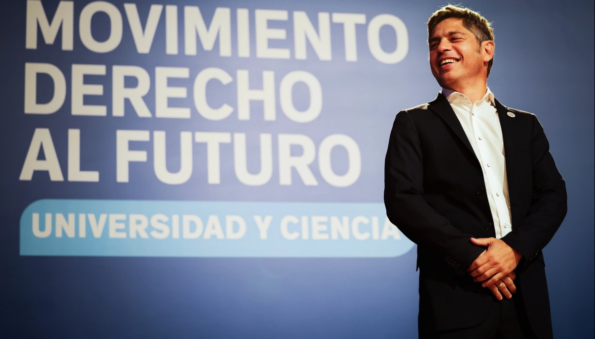 En modo candidato, Kicillof volvió a pedir “nuevas canciones” y pidió frenar las internas