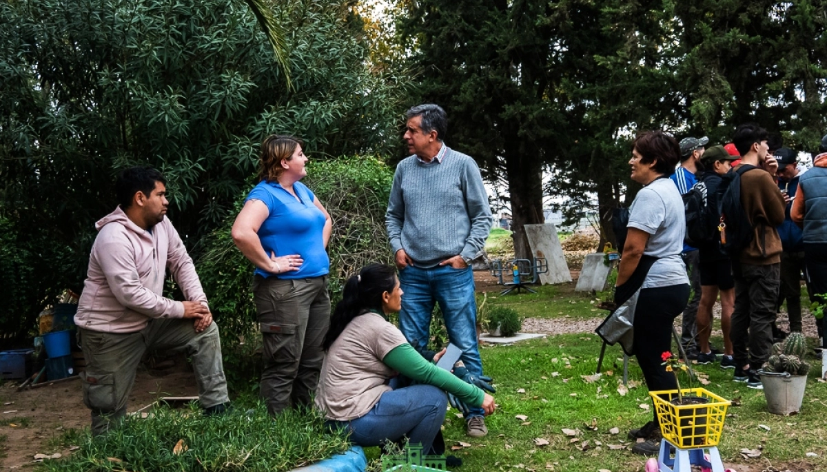 Juanci Martínez encabezó la entrega de las ganancias a trabajadores de RUCALIM por la venta de reciclables