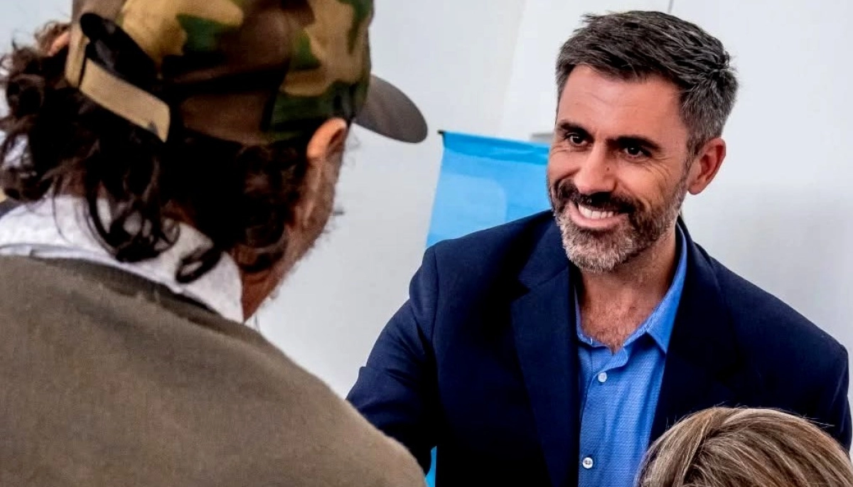 En Junín, Fiorini compartió una jornada con vecinos y entregó escrituras para las familias