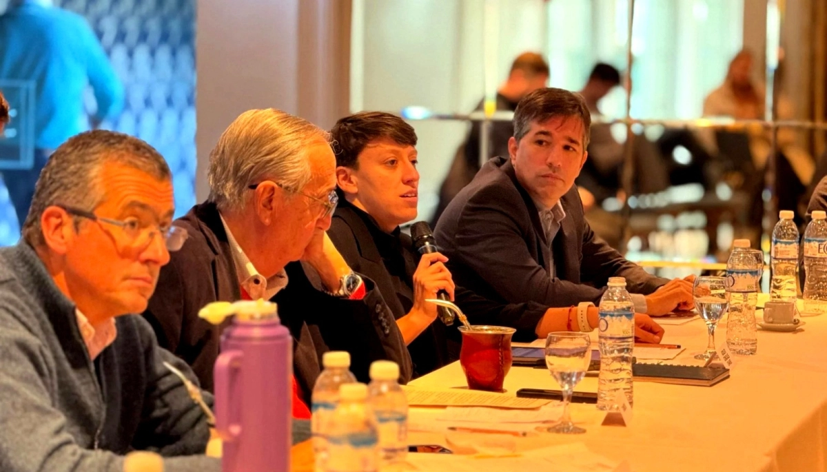 Reunión de intendentes radicales: reclamaron a Kicillof y Milei por la reducción de fondos a municipios