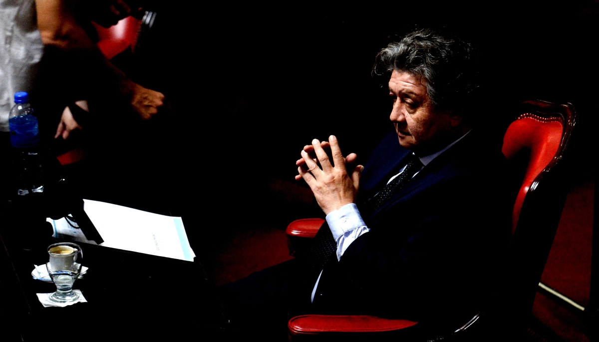 Cristina, Kicillof y todos adentro: senador libertario dialoguista y una ambiciosa idea con sabor a invitación