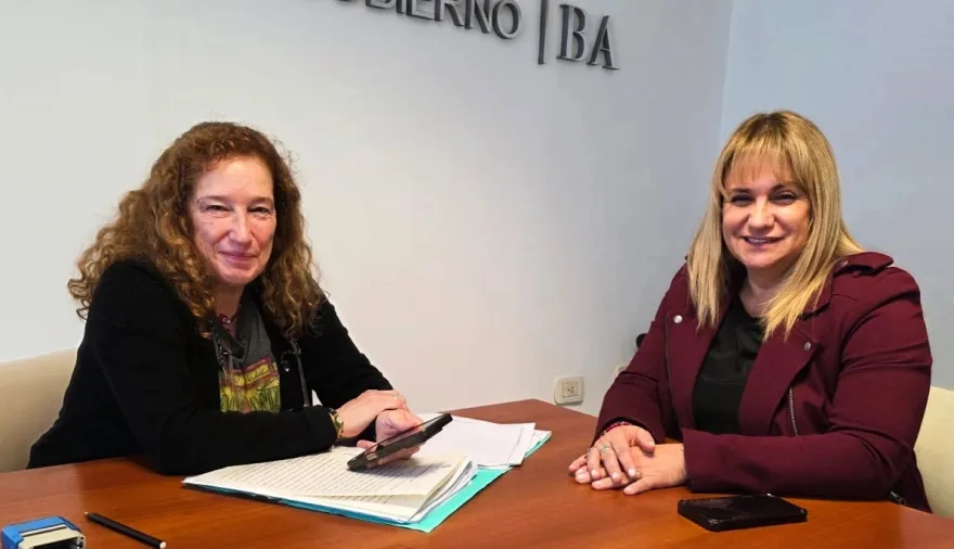 Revilla y un nuevo paso para la escrituración de los barrios Pro Casa III y 40 Viviendas de Arribeños