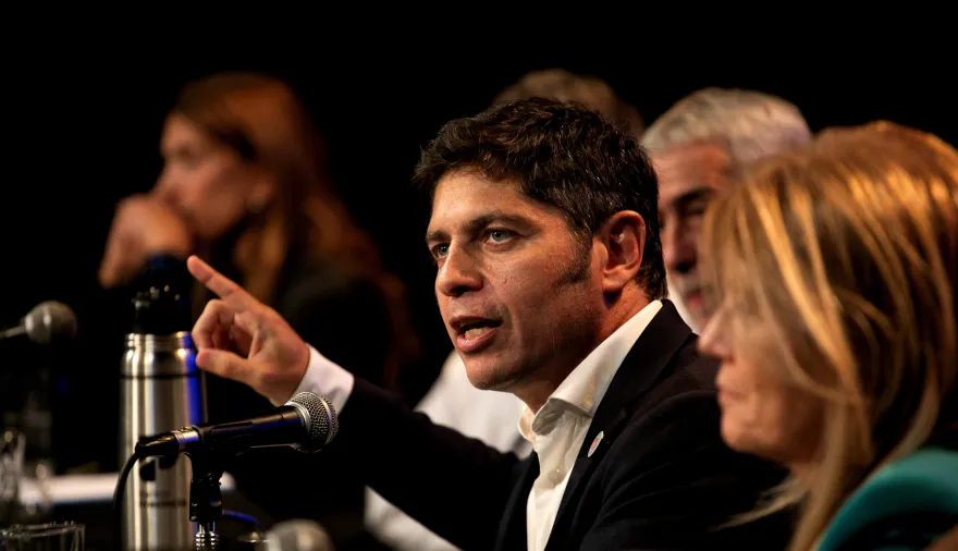 Desde Avellaneda, Kicillof lanzó una fuerte apuesta educativa e inauguró un centro de salud