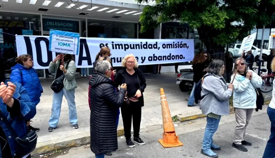 Afiliados a IOMA estallan en Mar del Plata: apuntan a la cúpula de la obra social y la acusan de “corrupción”