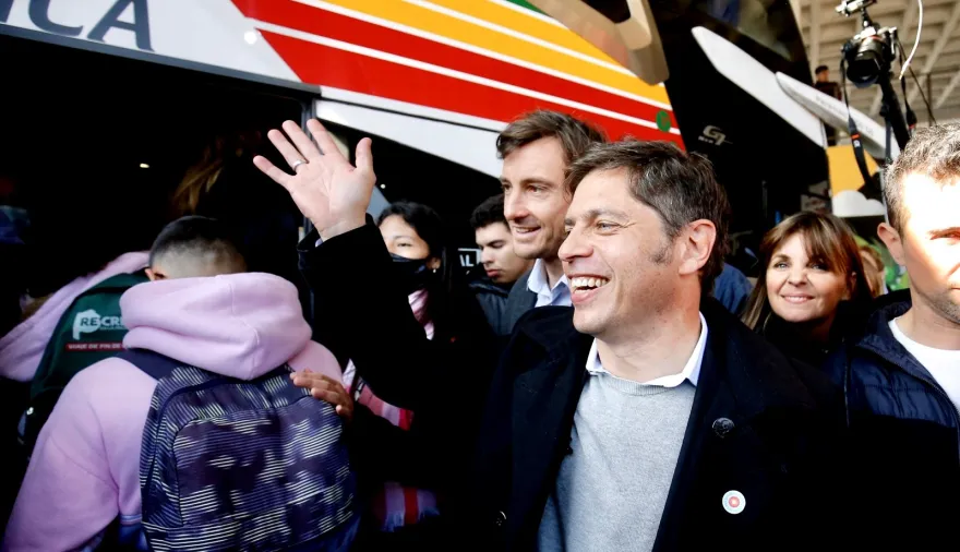 ¿Un gasto para la campaña? Kicillof y su estadía en España, se conoció quién pagó el viaje y que incluyó
