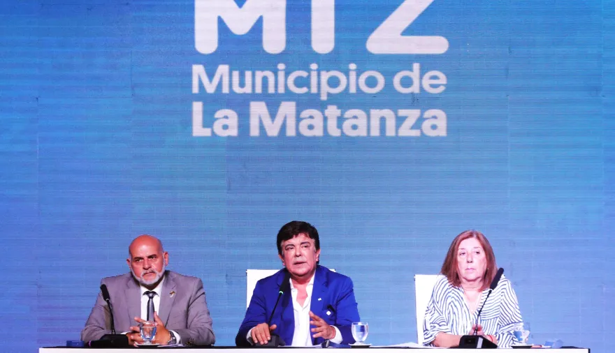 Espinoza cargó contra Milei por la situación económica y afirmó que “vive en Argentinalandia”