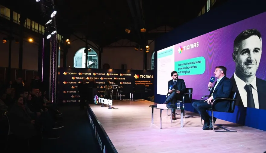 Achával habló sobre educación, trabajo y desarrollo en la Feria del Libro
