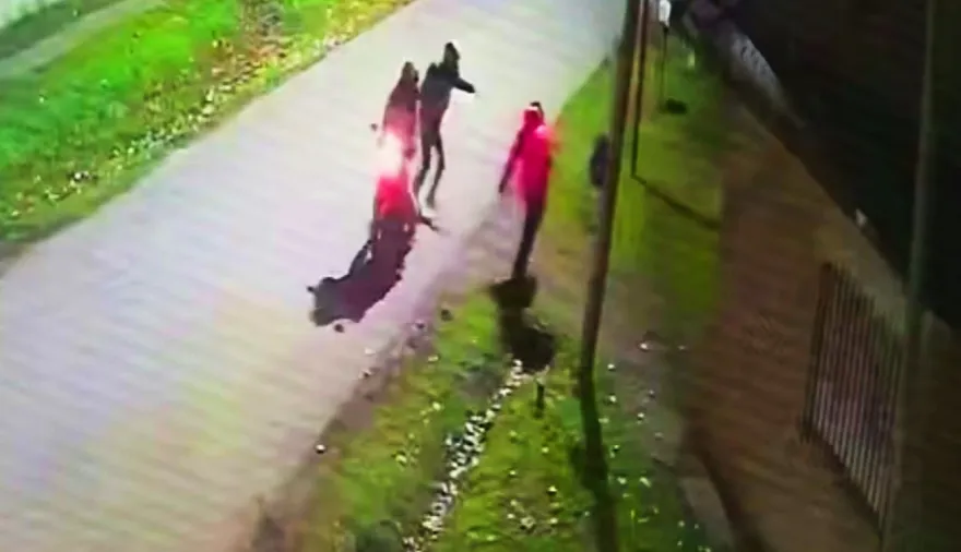 Iba a trabajar y una banda de salvajes le robó todo en José C. Paz