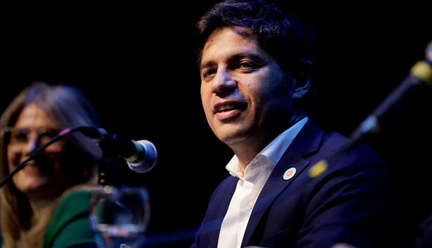 Paradojas: pese a estar en campaña, Kicillof niega su candidatura y habló sobre el desafió de Uñac