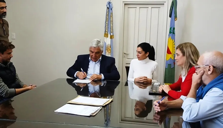 General Villegas realizó la apertura de sobres para completar la etapa final de la obra de la EP1