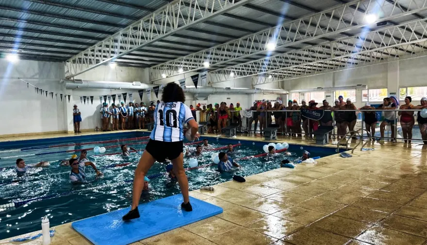 Chaves municipio realizó el encuentro regional de Aquagym en el Natatorio Municipal
