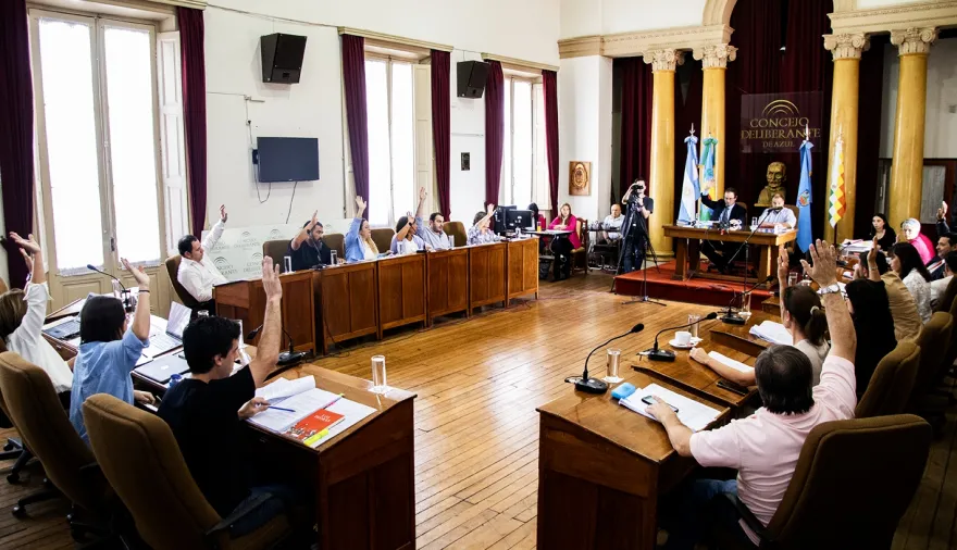 Un concejal libertario rompió filas y apoyó el rechazo al recorte del régimen de Zona Fría