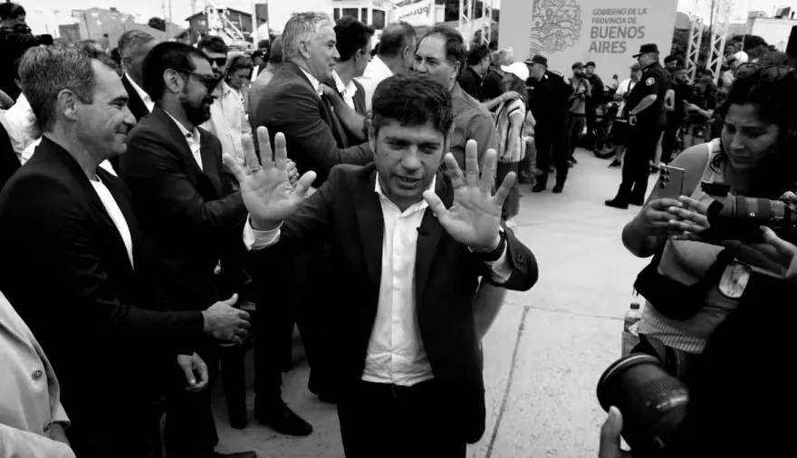 En medio de la crisis financiera, Kicillof inicia la pulseada con intendentes por las policías locales