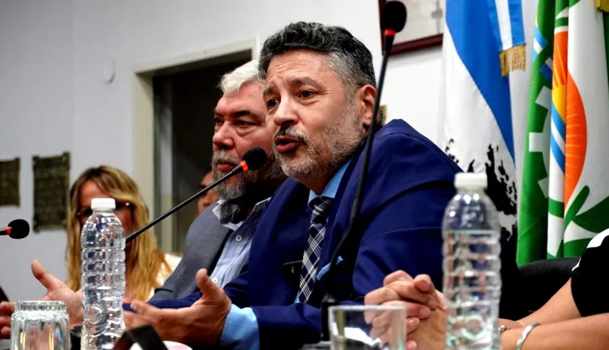 Merlo: un informe puso a Menéndez en el grupo de intendentes con peor imagen del Conurbano