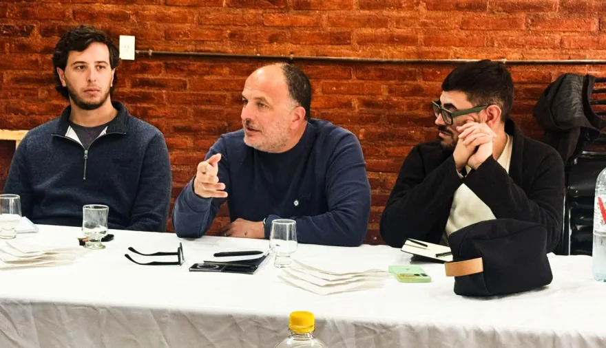 Garate blanquea su “destierro” del massismo y se suma a un vecinalista para intentar armar un espacio regional