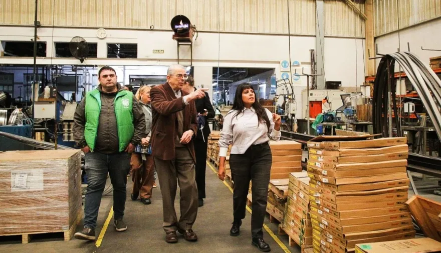 El Municipio de Quilmes entregó el certificado de aptitud ambiental a la PyME “SIN PAR S.A”
