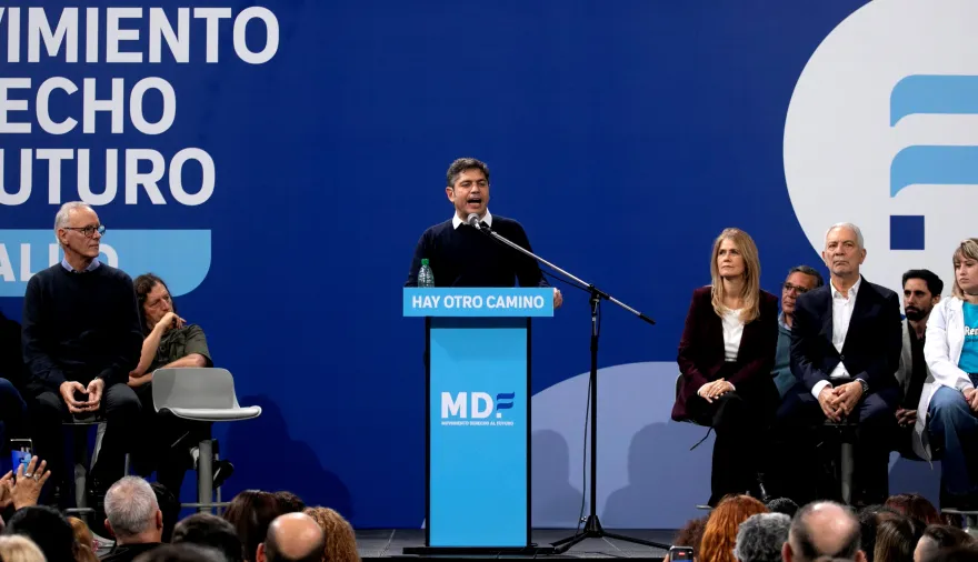Kicillof lanzó su MDF Salud con críticas a la gestión sanitaria de Milei, pero evitó hablar de la crisis de IOMA