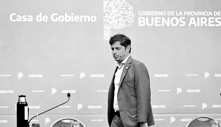 Intendentes peronistas presionan a Kicillof para que tome un rumbo claro en su relación con Cristina