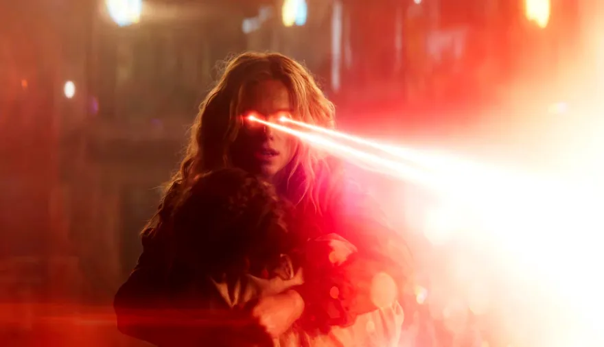Villanos tenebrosos y escenarios futuristas: “Supergirl” presentó un nuevo tráiler
