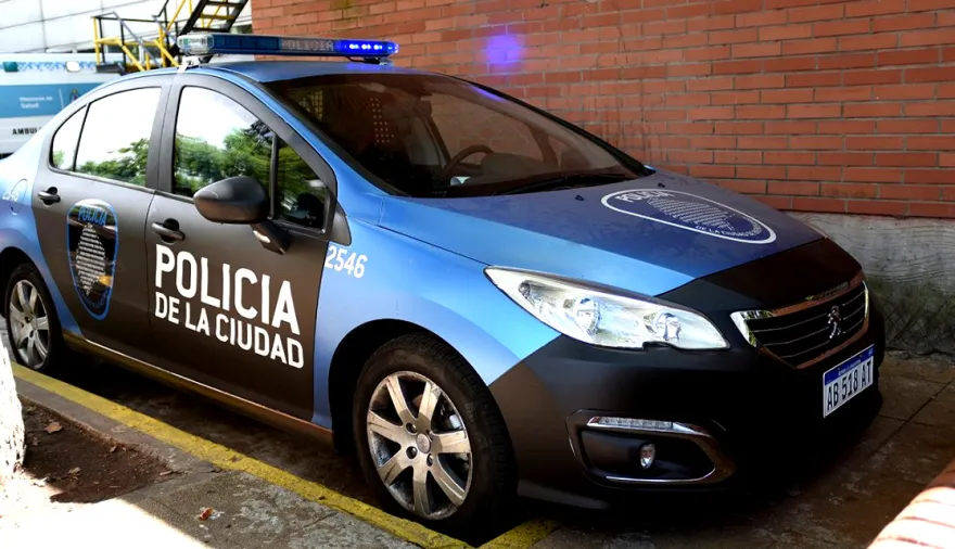 Detuvieron a un senegalés cuando vendía electrónicos de procedencia desconocida