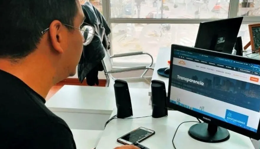 Un estudio reveló que 22 municipios bonaerenses ocultan sus cuentas públicas