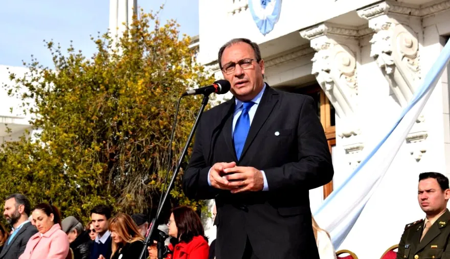 Intendente le declara la guerra al Concejo y va a la Justicia por el congelamiento de su salario