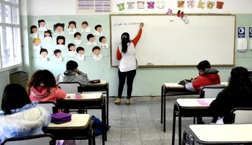 Desde el Senado bonaerense ponen en la lupa las renuncias docentes y le exigen respuestas a Kicillof