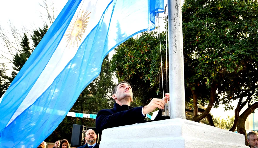 San Vicente: Mantegazza encabezó los festejos oficiales por el Día de la Bandera en Domselaar