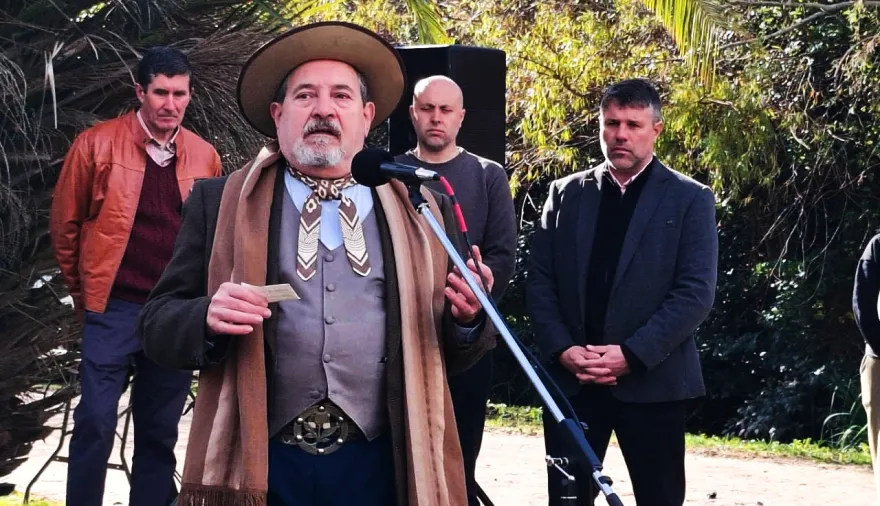 Hourcade conmemoró el 187° aniversario del Combate del Sauce e inauguró la Plazoleta de los Patriotas de Magdalena