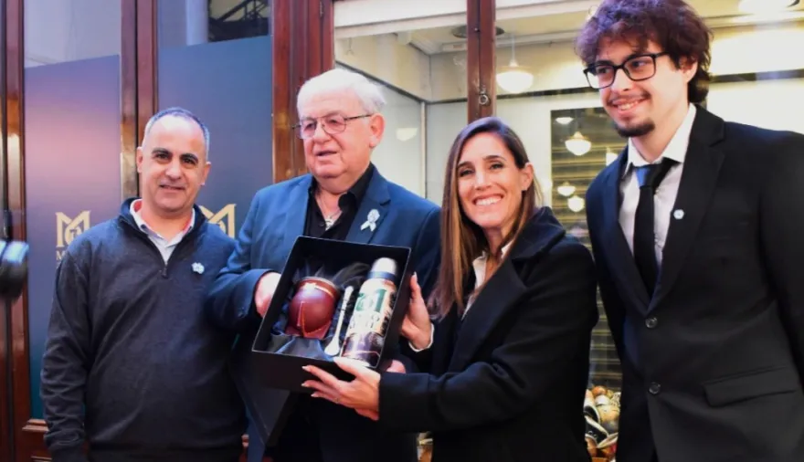 Legislatura CABA: Soledad Pastorutti fue nombrada como madrina del Museo del Mate