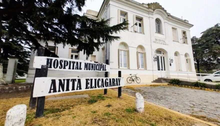 Lucía Gómez presentó a una nueva profesional que se suma al Hospital Anita Eliçagaray de Chaves Municipio