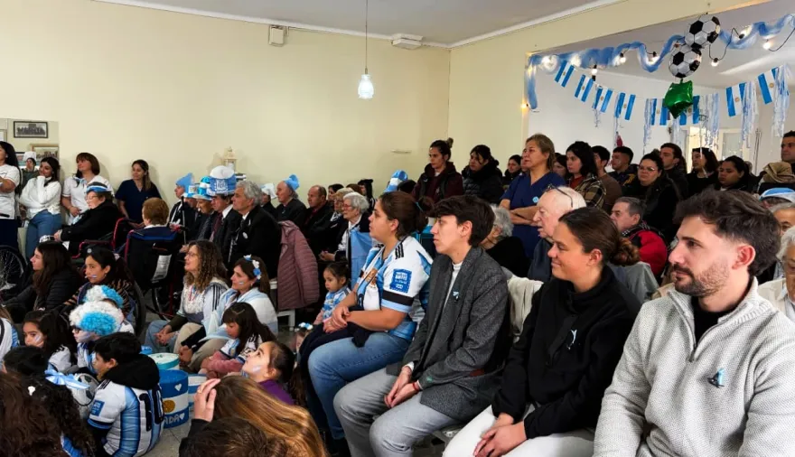 Chaves municipio celebró el Día de la Independencia con un emotivo encuentro entre generaciones