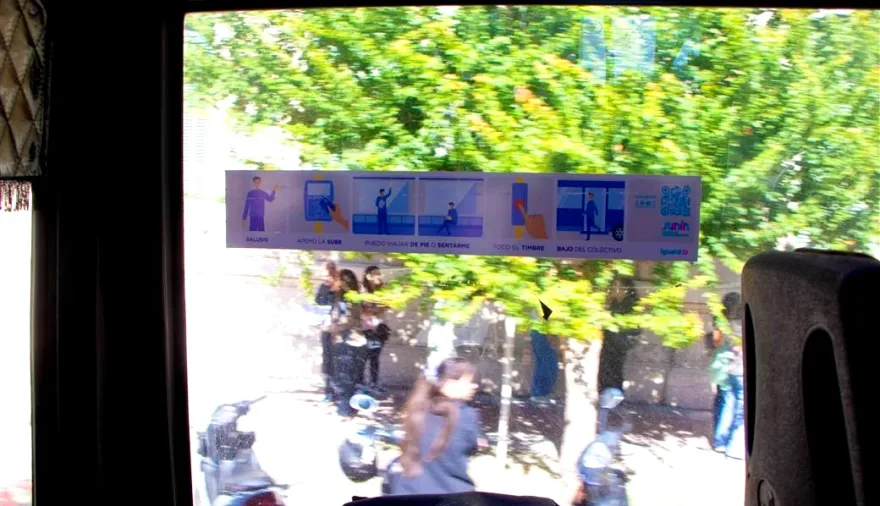 Pictogramas en colectivos: el gobierno de Kicillof lanzó una nueva regla que cambia el transporte