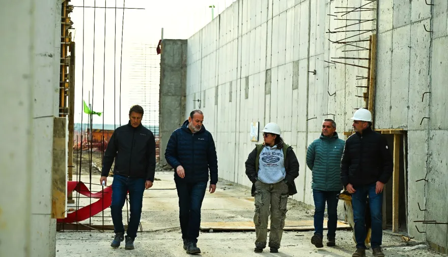 Susbielles supervisó las obras en las cisternas que optimizarán el servicio de agua en Bahía Blanca