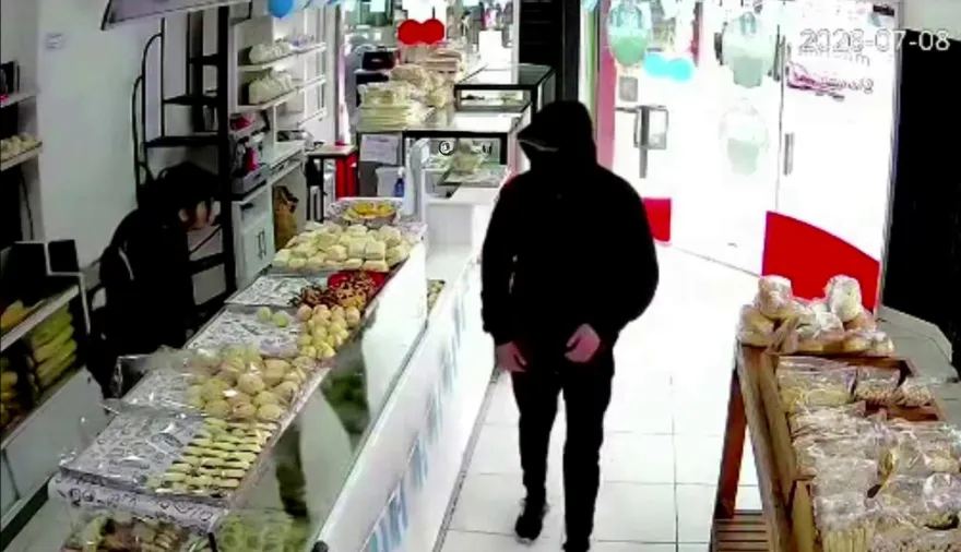 Panadería de Malvinas Argentinas reclama "vigilantes": encapuchado la robó dos veces en pocos días