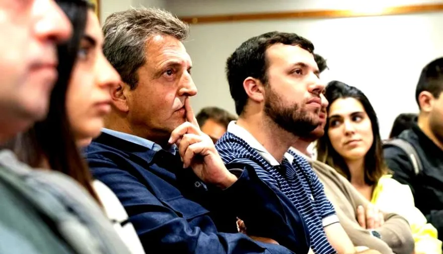 El massismo repudió a Milei por los insultos a Lula da Silva y alertó de los efectos para el país