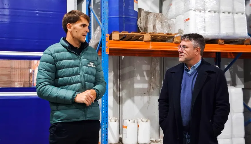 Hourcade recorrió PyMEs productivas en Bartolomé Bavio y reafirmó el impulso al Parque Industrial de Magdalena