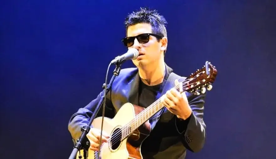 Tabaré Leyton se presenta en Casa Suiza con su tango y canción criolla más emotiva